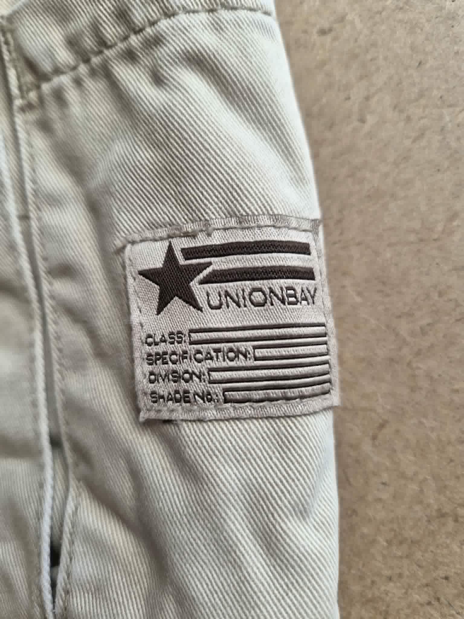Short Cargo Vintage UNIONBAY Beige Sable — 100% Coton Made in Hong Kong — Taille 34 US / 44 FR — Bon état
