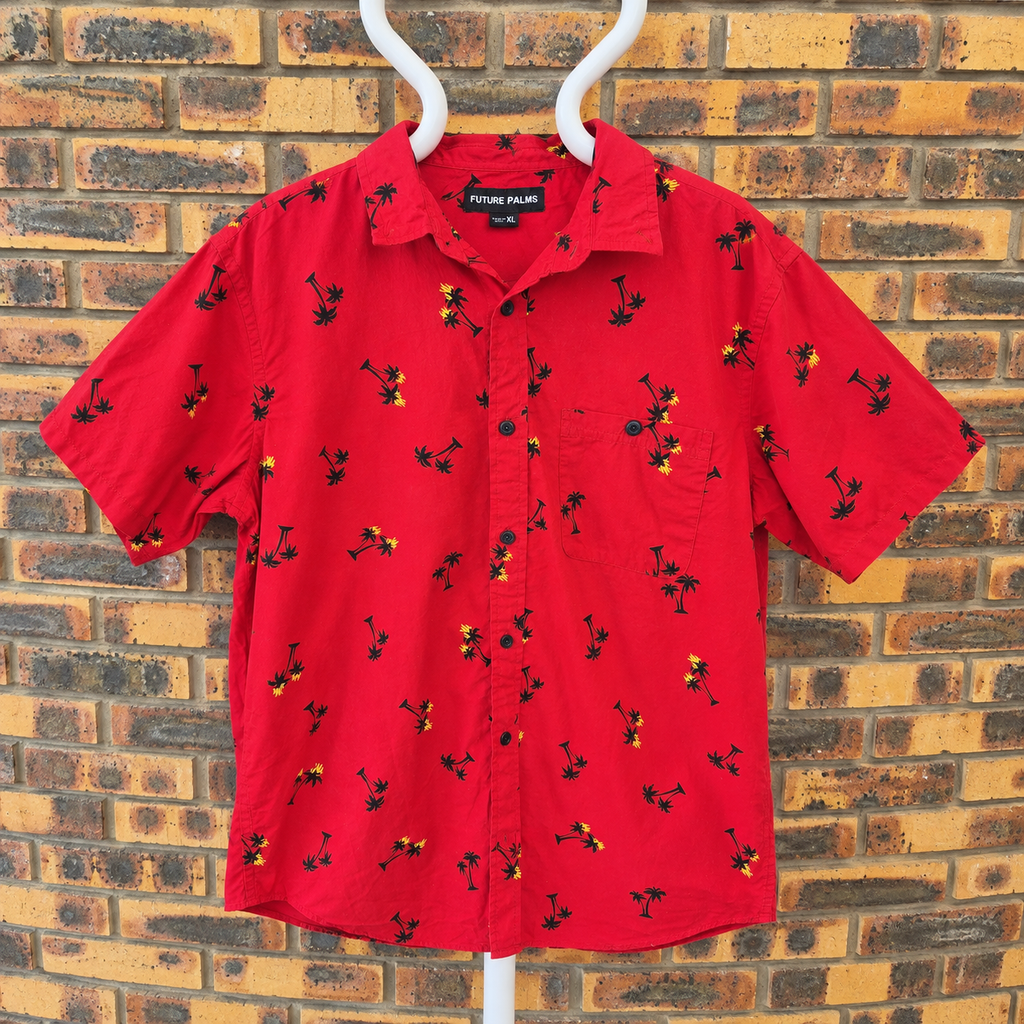 Chemise hawaïenne Future Palms rouge à motifs palmiers – XL